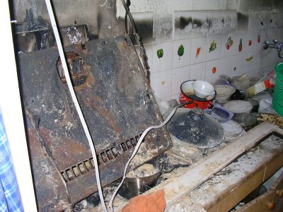 Das Leistungsspektrum der Gebäudeschadstoffsanierung umschließt alle Schadstoffe wie Asbest, PCB, PAK, PCP, KMF, sowie Schimmelsanierung. Als erfahrener Partner der Gebäudeschadstoffsanierung beraten, planen und führen wir gerne für Sie aus. Für weitere Fragen stehen wir Ihnen gerne jederzeit zur Verfügung